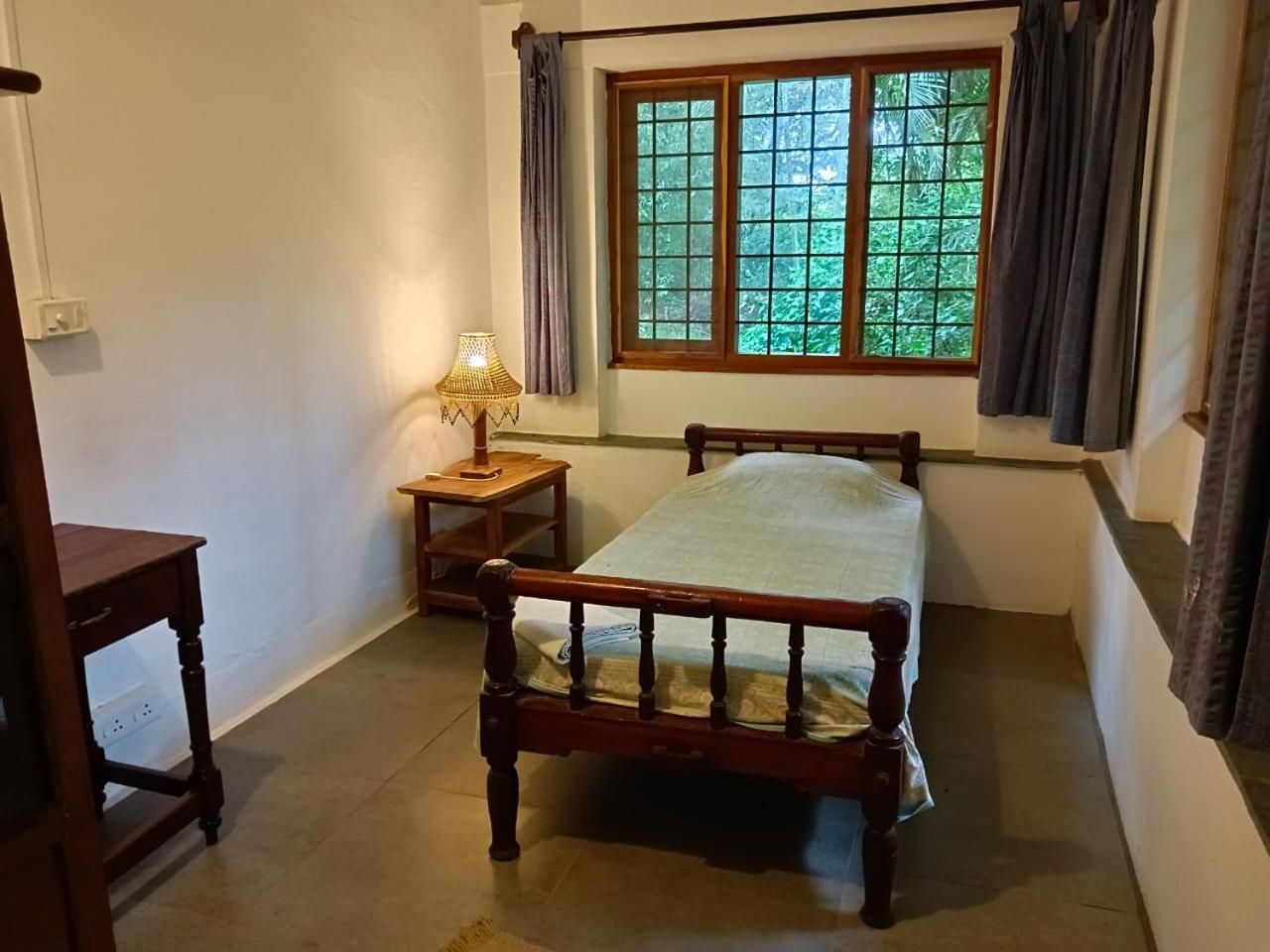 Isai Ambalam Guest House ปอนดิเชอรี ภายนอก รูปภาพ